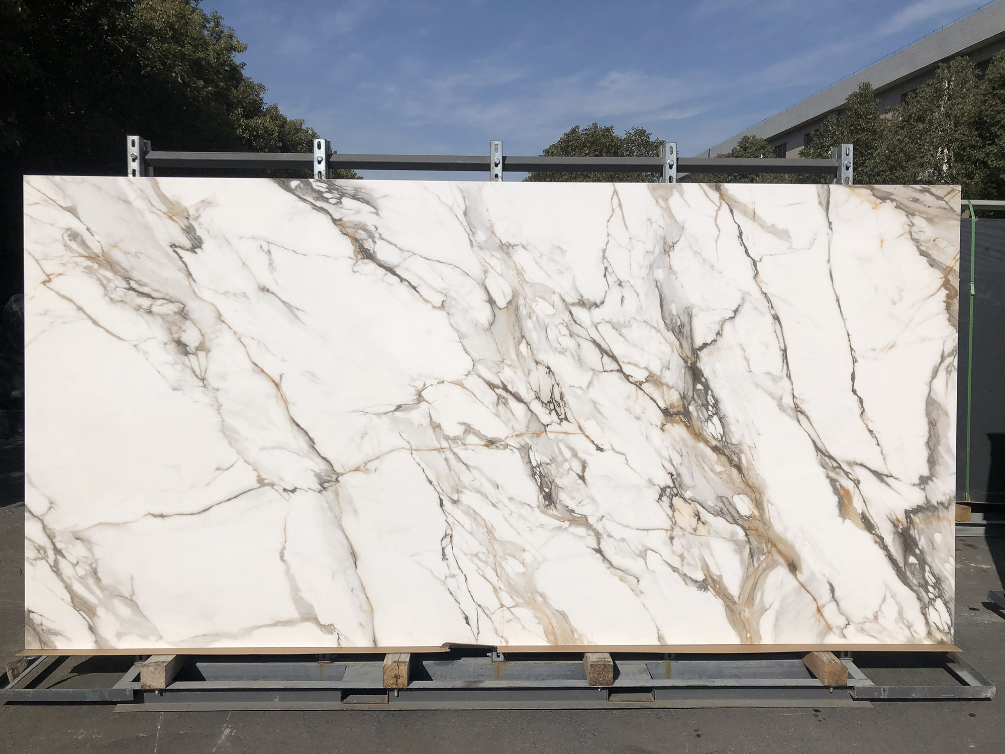 HR3216016FH-1J 金色年华